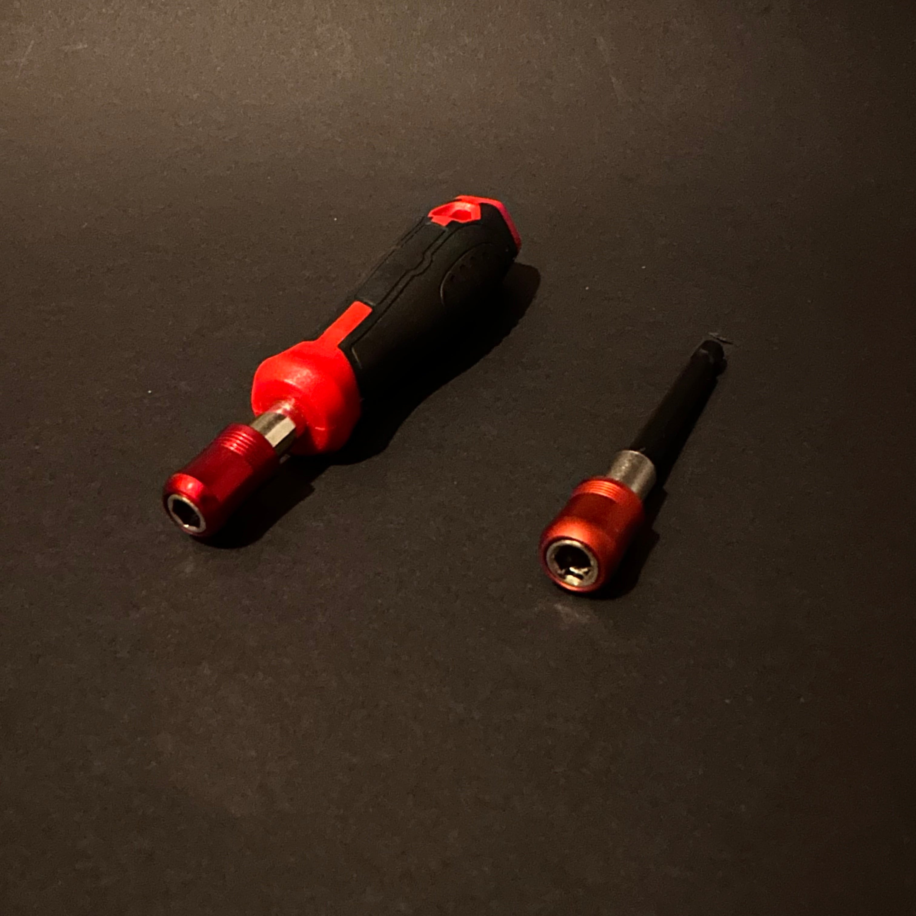 Himmelwerk EInbau-Set:  Ratschen Schraubendreher mit  100mm Verlängerung & rutschfesten Griff